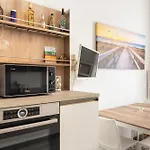 Apartament Youhosty - Compagnoni 8 *