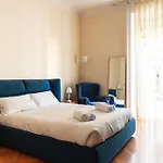 Youhosty - Compagnoni 8 Apartament *
